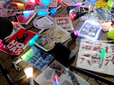 「推し活」反戦スタンディング４・１１マルイ前（三宮）から